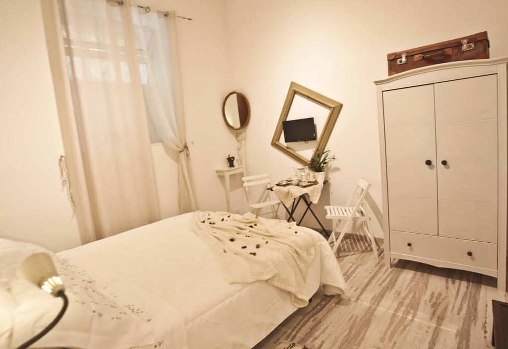 Bed and Breakfast Sottosoprasannio Рим Номер фото